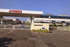 Yamaha Pastikan R25...