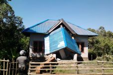 Gempa Bumi Guncang Dompu,...