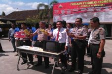 Jual 25 Gram Sabu, Pengedar...