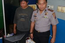 Sekap Korban, Enam Perampok...