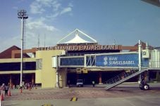 Penerbangan Perdana...