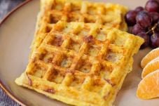Waffle Kentang Keju...