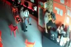 Video Polisi Aniaya...