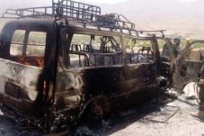 Taliban Serang Konvoi...