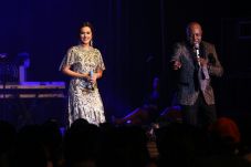 Peabo Bryson Puji Raisa...