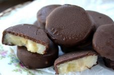 Pisang Cokelat Frozen,...