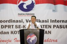 HT: Bangun Masyarakat...