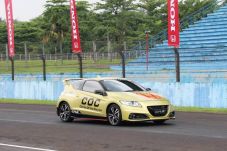 Honda CR-Z Jadi Mobil...