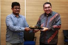Tahun Depan, Pelayanan...