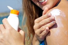 Unik! Sunscreen Ini...