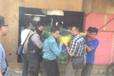Delapan Suara Tembakan...