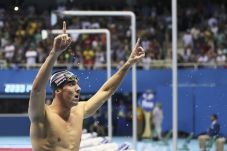 Michael Phelps Genapkan...
