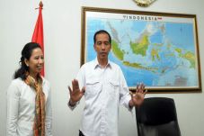 Rini Dapat Restu Jokowi...