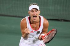Kerber-Puig Berebut...