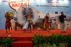 Tampil di NATAS Holiday...
