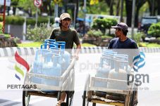 Perbandingan Harga Gas...