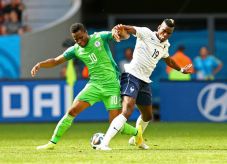 Sambut Paul Pogba, Mikel...