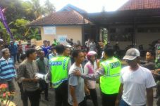 Sungai Cibuyut Tercemar...