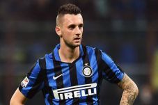 Walau Agen Setuju, Inter...