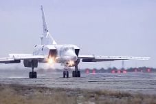 Pengerahan Tu-22M3 ke...