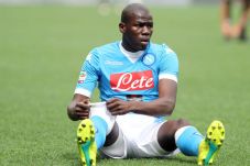 Demi Bek Napoli, Chelsea...