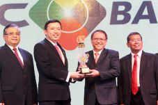 MNC Bank Raih Anugerah...