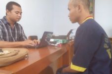 Upload Foto Mesum dan...