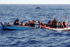 Perahu Migran Tenggelam...