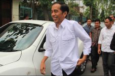 Jokowi Komitmen Bangun...