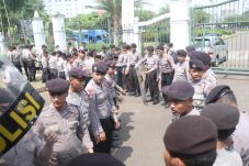Lakukan Longmarch, Polisi...