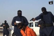 ISIS Eksekusi 40 Orang...