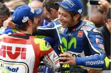 Cetak Sejarah, Rossi:...