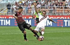 Hattrick Carlos Bacca...