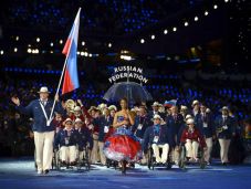 Resmi, Rusia Dicoret...