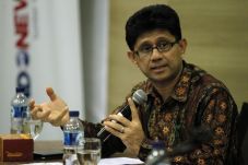 KPK Usut Pemberi Suap...
