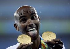 Medali Emas Mo Farah...