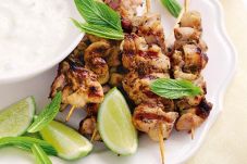 Lezatnya Sate Ayam Mint...