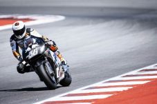 Di Tes Misano, KTM Makin...