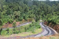 Minahasa Tenggara Lirik...
