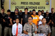 Polisi Bongkar Sindikat...