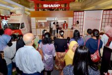 Sharp Ajak Wanita Karier...