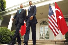 Obama Berencana Temui...