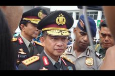 Dambakan Surga, Teroris...