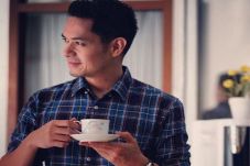 Dude Harlino Prihatin...