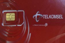 Indosat Sebut Telkomsel...