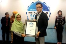 Sharp Raih Penghargaan...
