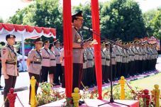 Pendapat Ahli Hukum...