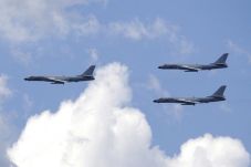 China Kembangkan Jet...
