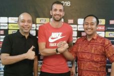 Persela Impor Pemain...