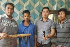 Gadis Tuna Rungu dan...